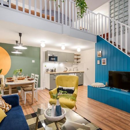 Colorful Designer Home In The Heart Of Budapest Exterior photo